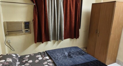 Lovebirds in Kandivali Room Type - Lovebirds in Kandivali